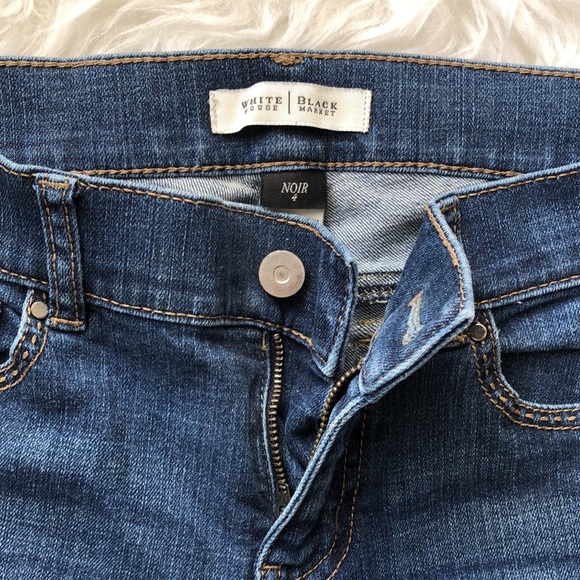 WHBM • NOIR Size 4 Cropped Denim Jeans - Picture 6 of 16